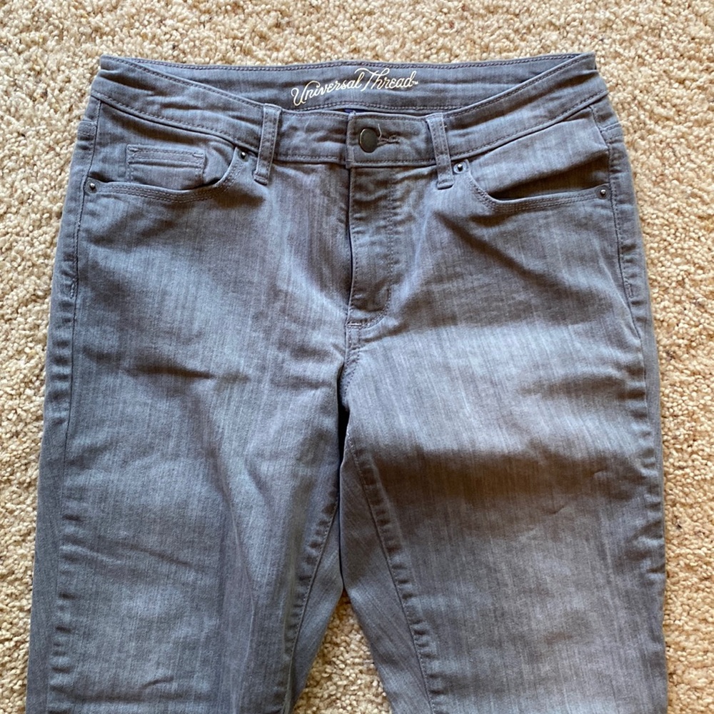 Universal Thread Jeans